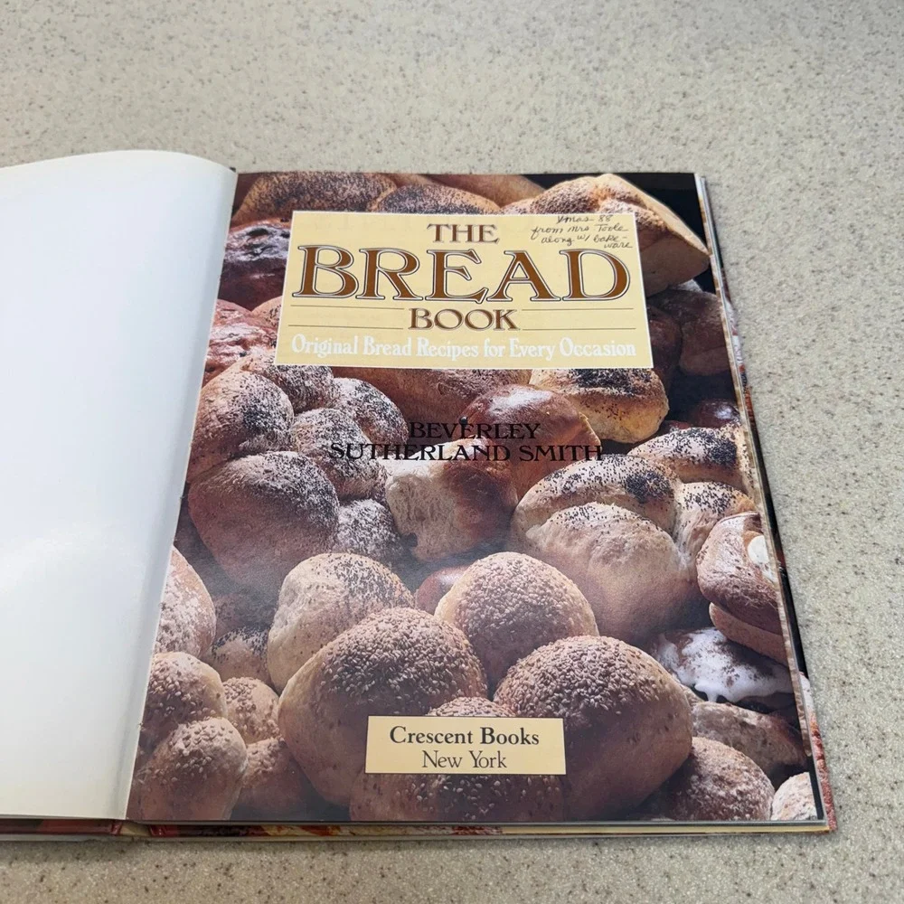 The Bread Book Beverley Sutherland‎ Smith 1986 Hardcover Cookbook Crescent Books